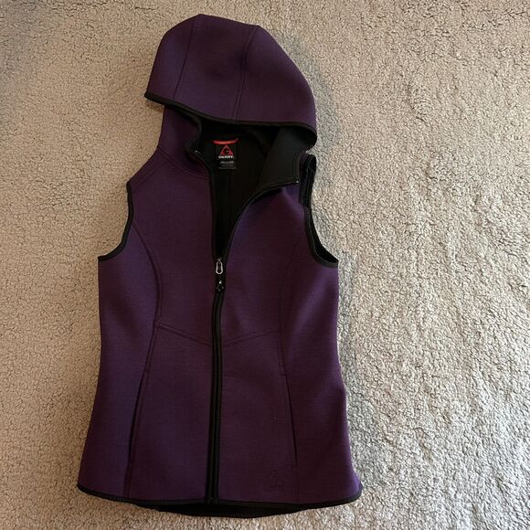 Gerry Jackets & Blazers - Gerry Women's Size Small Hooded Sleeveless Vest Purple Outerwear Athletic Zip